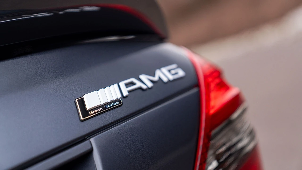 2009 Mercedes-Benz SL 65 AMG Black Series - Image 25 of 31