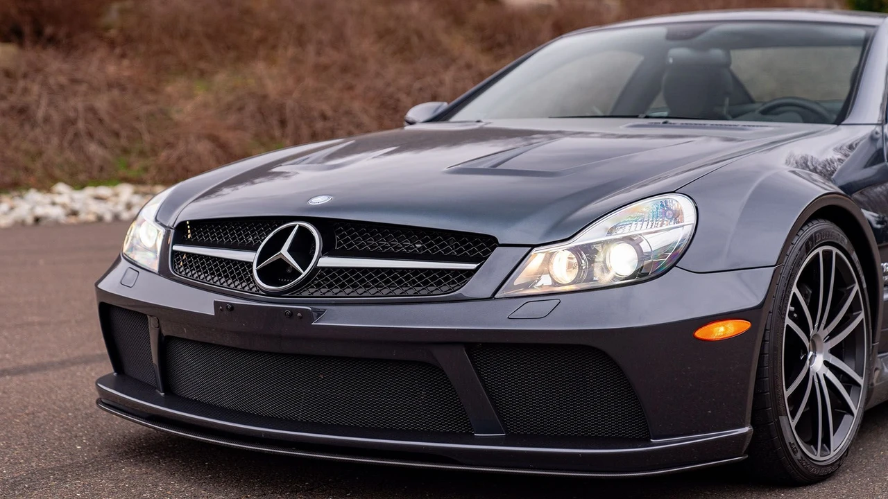 2009 Mercedes-Benz SL 65 AMG Black Series - Image 10 of 31
