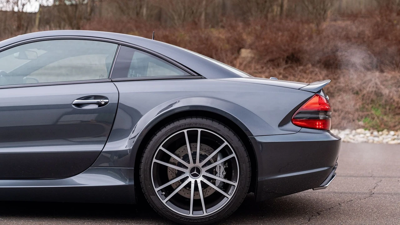 2009 Mercedes-Benz SL 65 AMG Black Series - Image 23 of 31