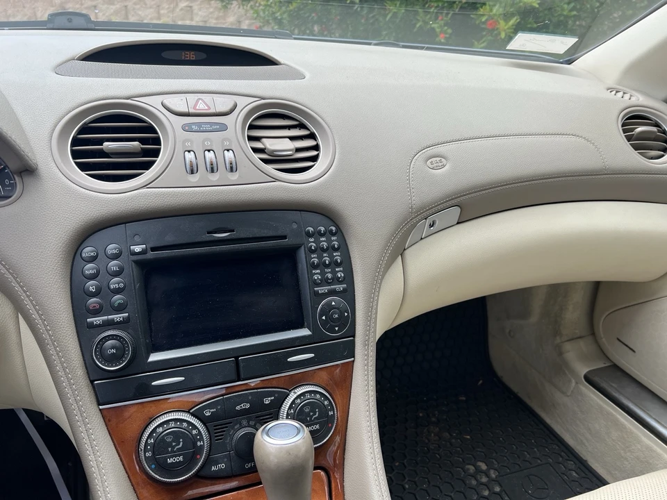 2009 Mercedes-Benz R230 SL-Class - Image 14 of 17