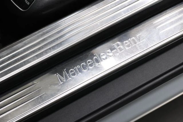 2009 Mercedes-Benz R230 SL-Class - Image 14 of 31