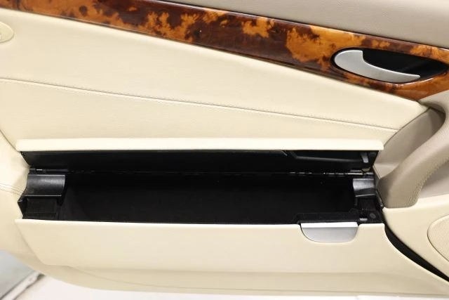 2009 Mercedes-Benz R230 SL-Class - Image 12 of 31