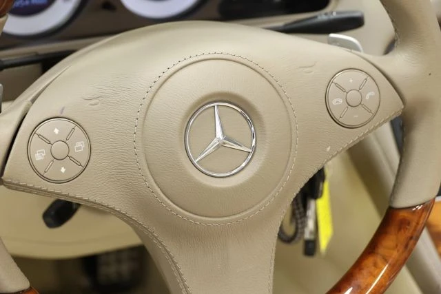 2009 Mercedes-Benz R230 SL-Class - Image 24 of 31