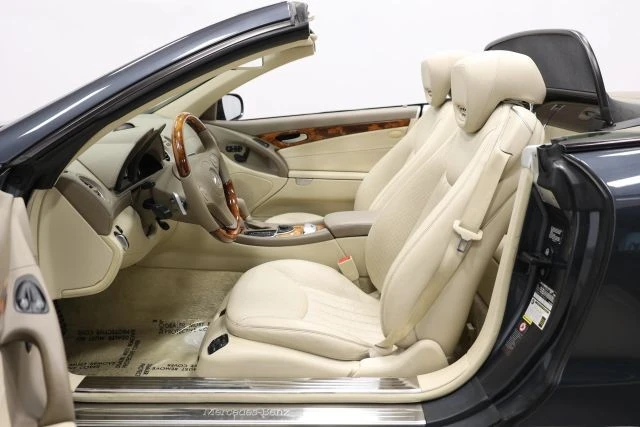 2009 Mercedes-Benz R230 SL-Class - Image 13 of 31