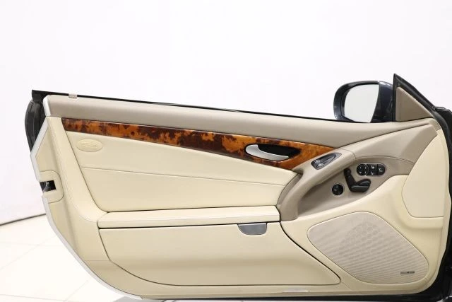 2009 Mercedes-Benz R230 SL-Class - Image 9 of 31