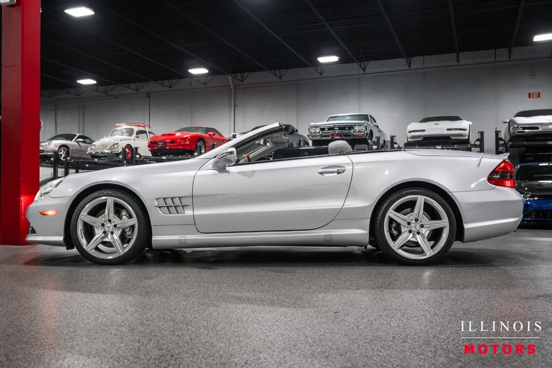 2009 Mercedes-Benz R230 SL-Class - Image 2 of 30