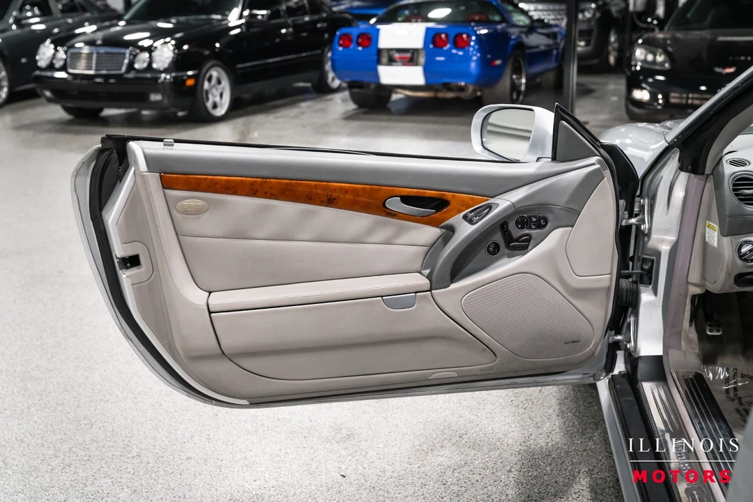 2009 Mercedes-Benz R230 SL-Class - Image 17 of 30