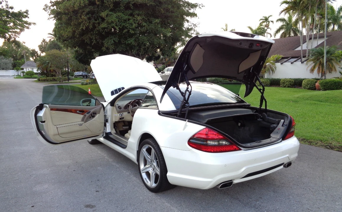 2009 Mercedes-Benz R230 SL 55 & SL 63 & SL 65 AMG - Image 5 of 29