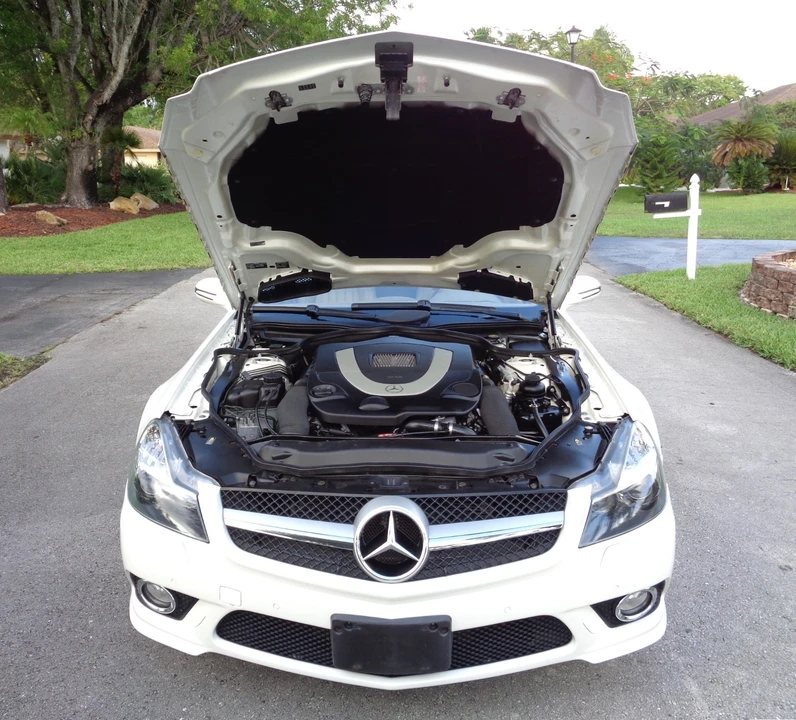 2009 Mercedes-Benz R230 SL 55 & SL 63 & SL 65 AMG - Image 15 of 29