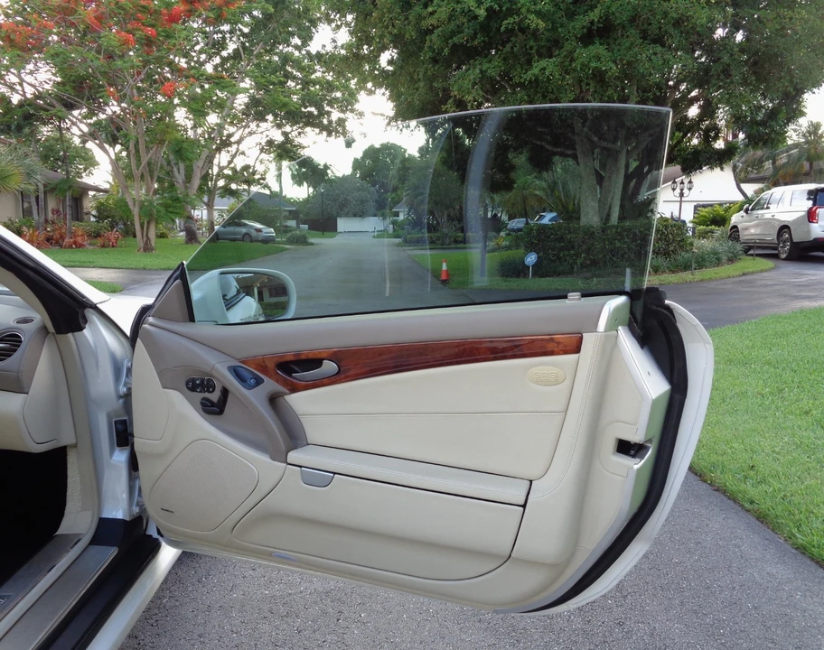 2009 Mercedes-Benz R230 SL 55 & SL 63 & SL 65 AMG - Image 18 of 29