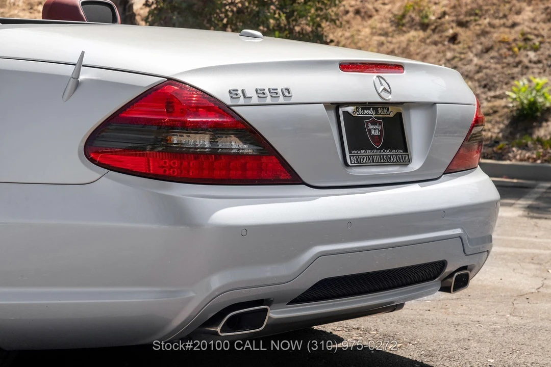 2009 Mercedes-Benz R230 SL-Class - Image 11 of 31
