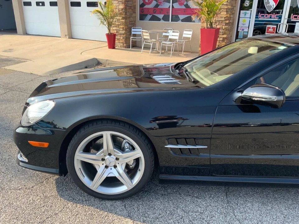 2009 Mercedes-Benz R230 SL-Class - Image 8 of 31