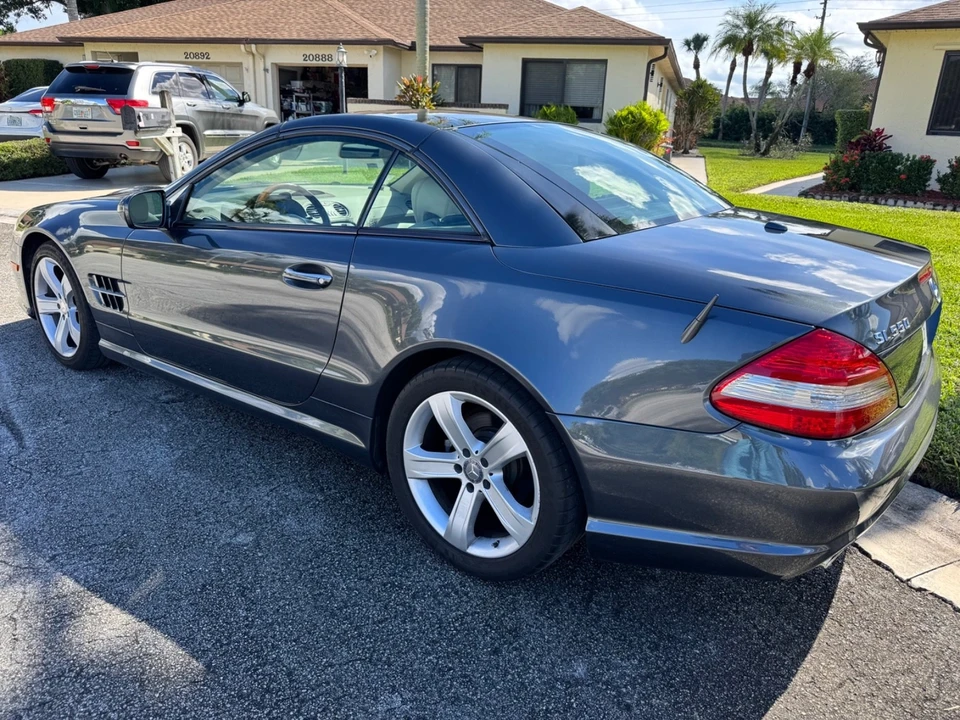 2009 Mercedes-Benz R230 SL-Class - Image 8 of 21