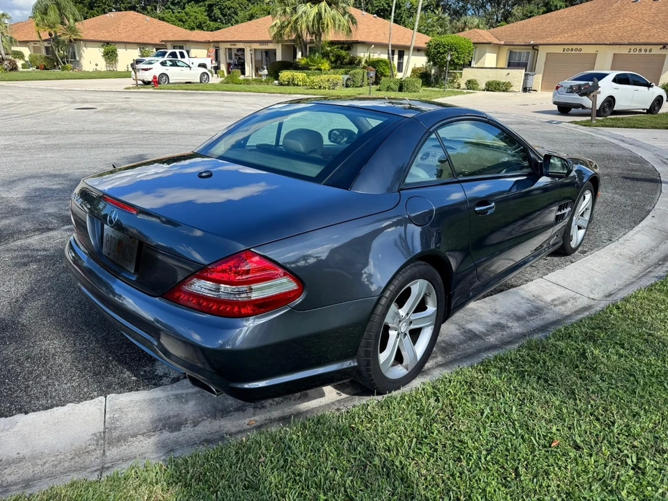 2009 Mercedes-Benz R230 SL-Class - Image 10 of 21