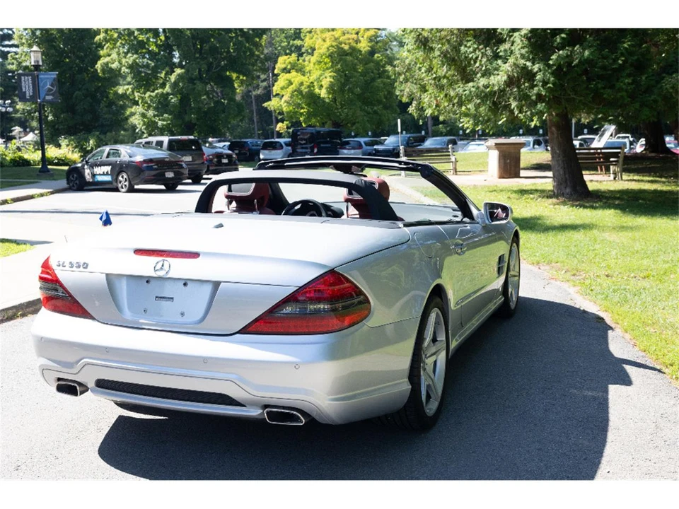 2009 Mercedes-Benz R230 SL-Class - Image 8 of 31