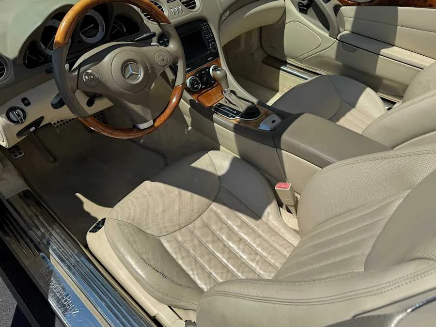 2009 Mercedes-Benz R230 SL-Class - Image 10 of 13
