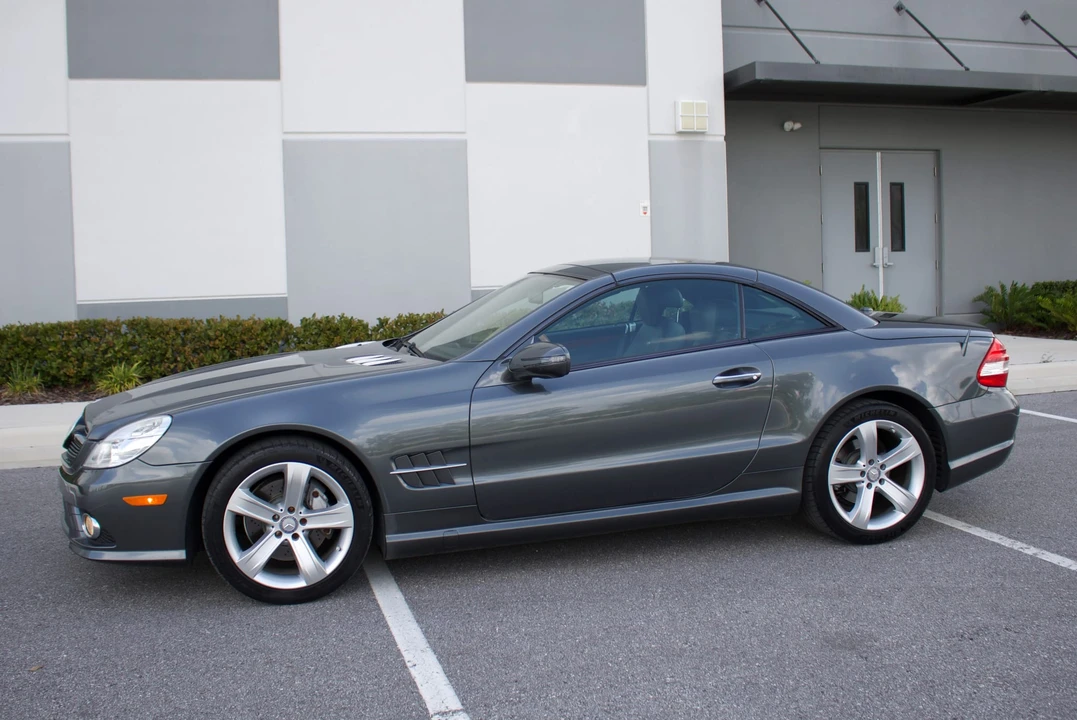 2009 Mercedes-Benz R230 SL-Class - Image 4 of 31