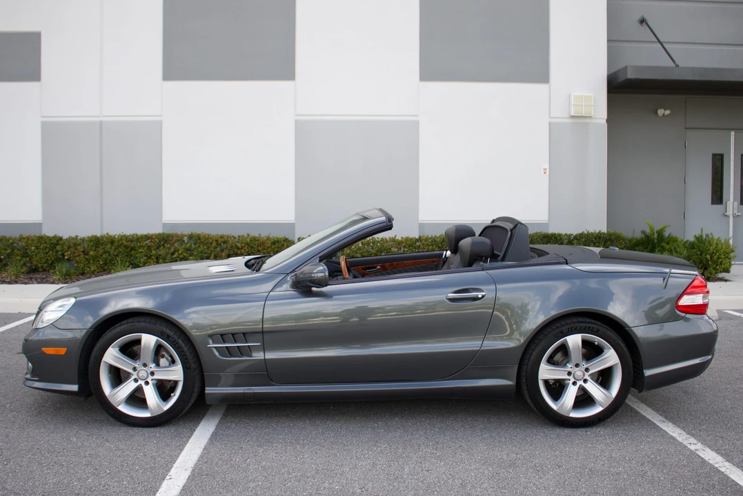 2009 Mercedes-Benz R230 SL-Class - Image 24 of 31