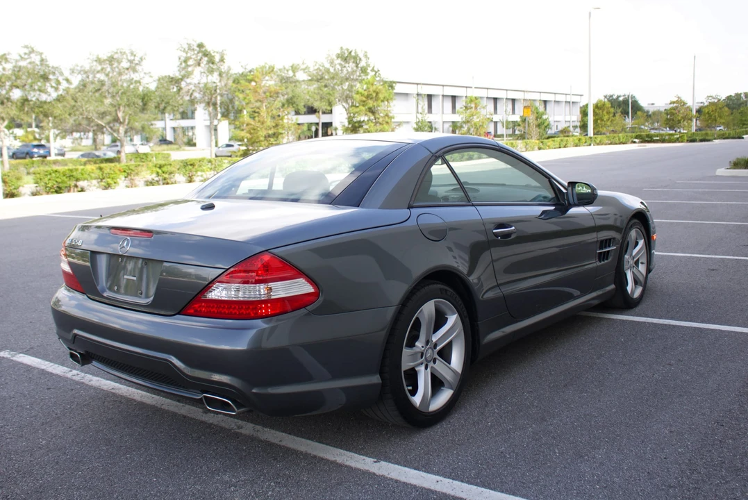 2009 Mercedes-Benz R230 SL-Class - Image 17 of 31