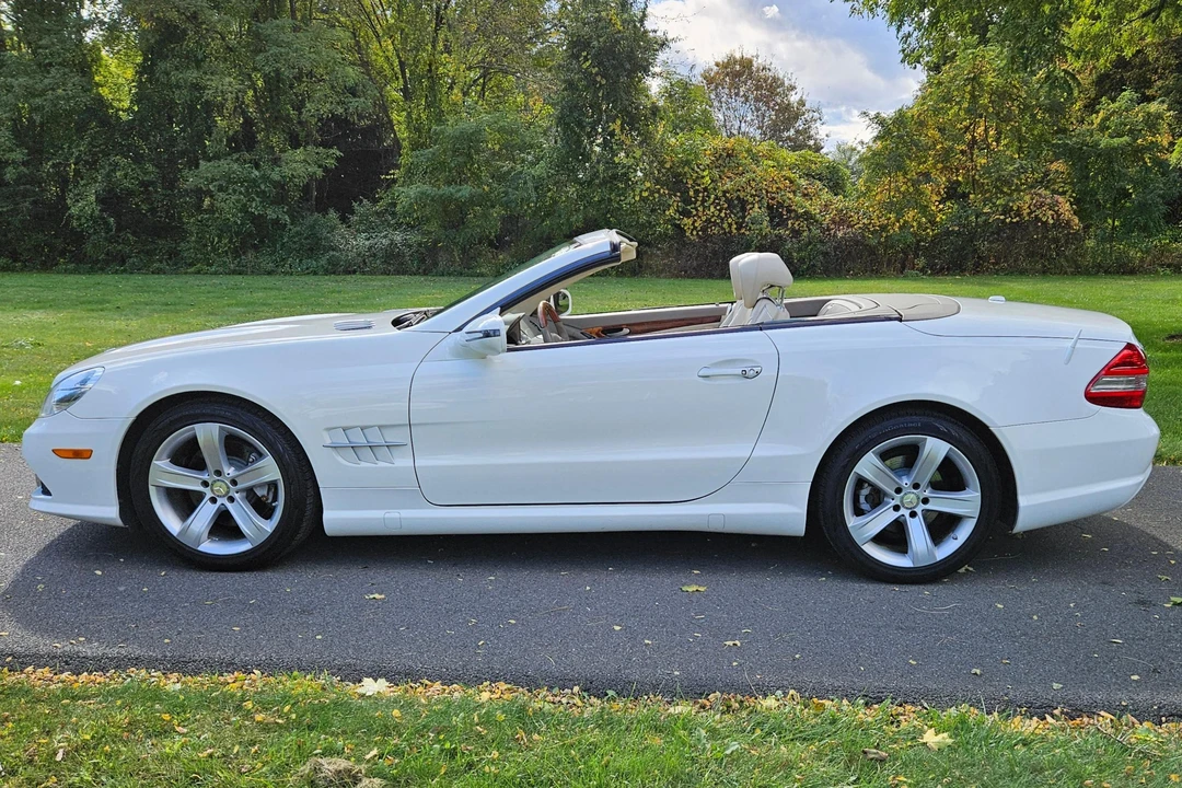 2009 Mercedes-Benz R230 SL-Class - Image 3 of 31