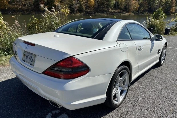 2009 Mercedes-Benz R230 SL-Class - Image 2 of 8