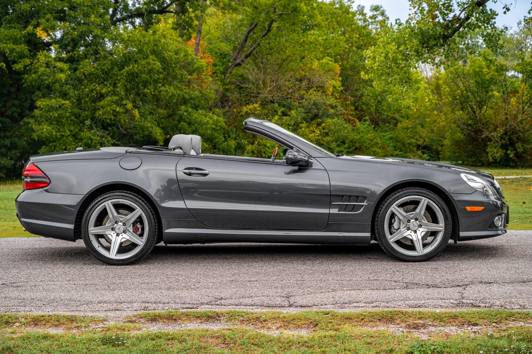2009 Mercedes-Benz R230 SL-Class - Image 8 of 31