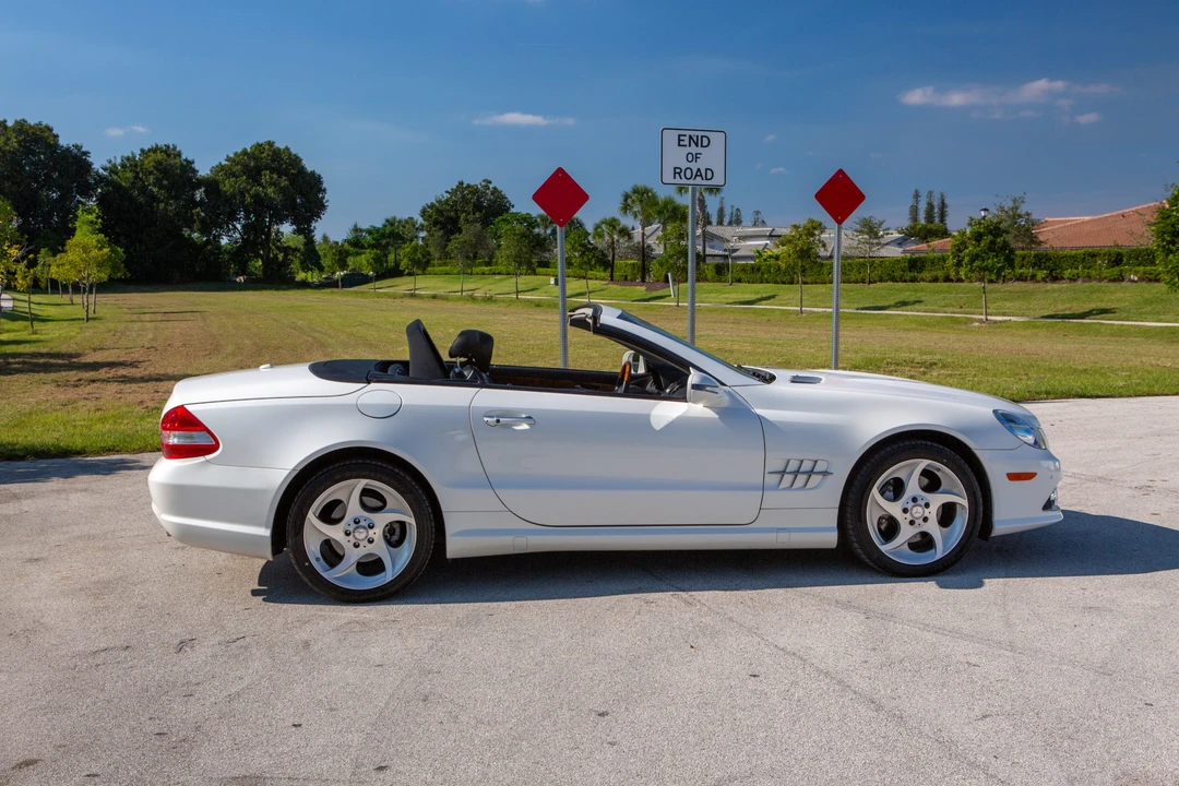 2009 Mercedes-Benz R230 SL-Class - Image 24 of 31