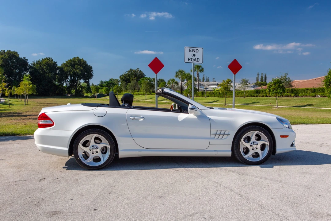 2009 Mercedes-Benz R230 SL-Class - Image 25 of 31