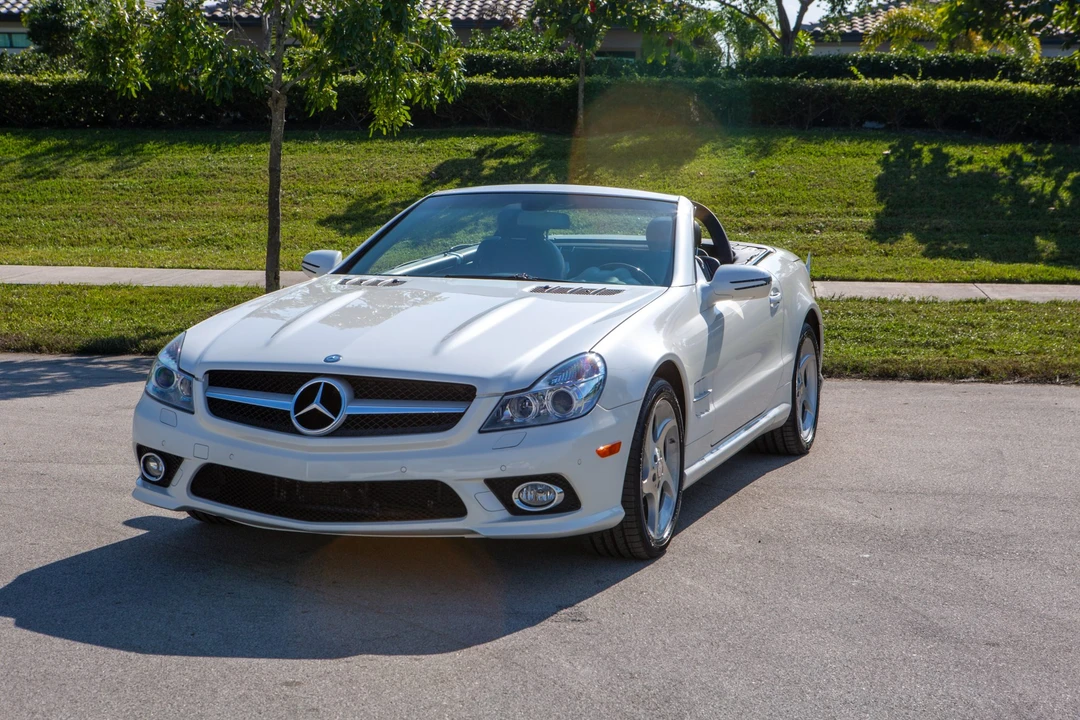 2009 Mercedes-Benz R230 SL-Class - Image 2 of 31