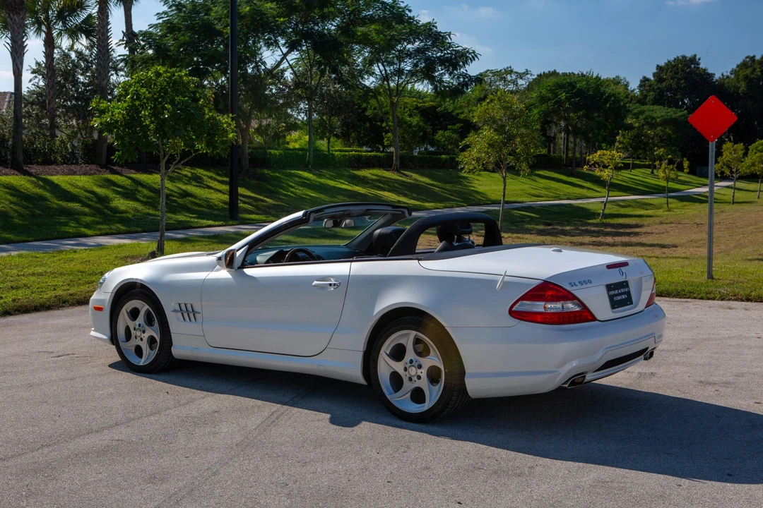 2009 Mercedes-Benz R230 SL-Class - Image 12 of 31