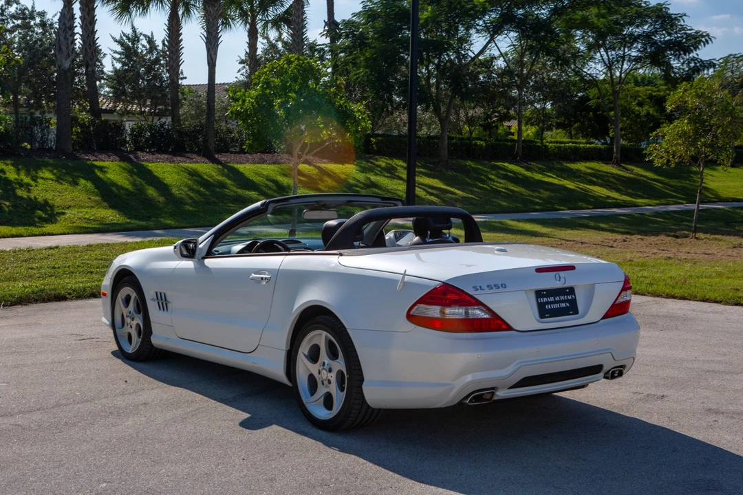 2009 Mercedes-Benz R230 SL-Class - Image 13 of 31