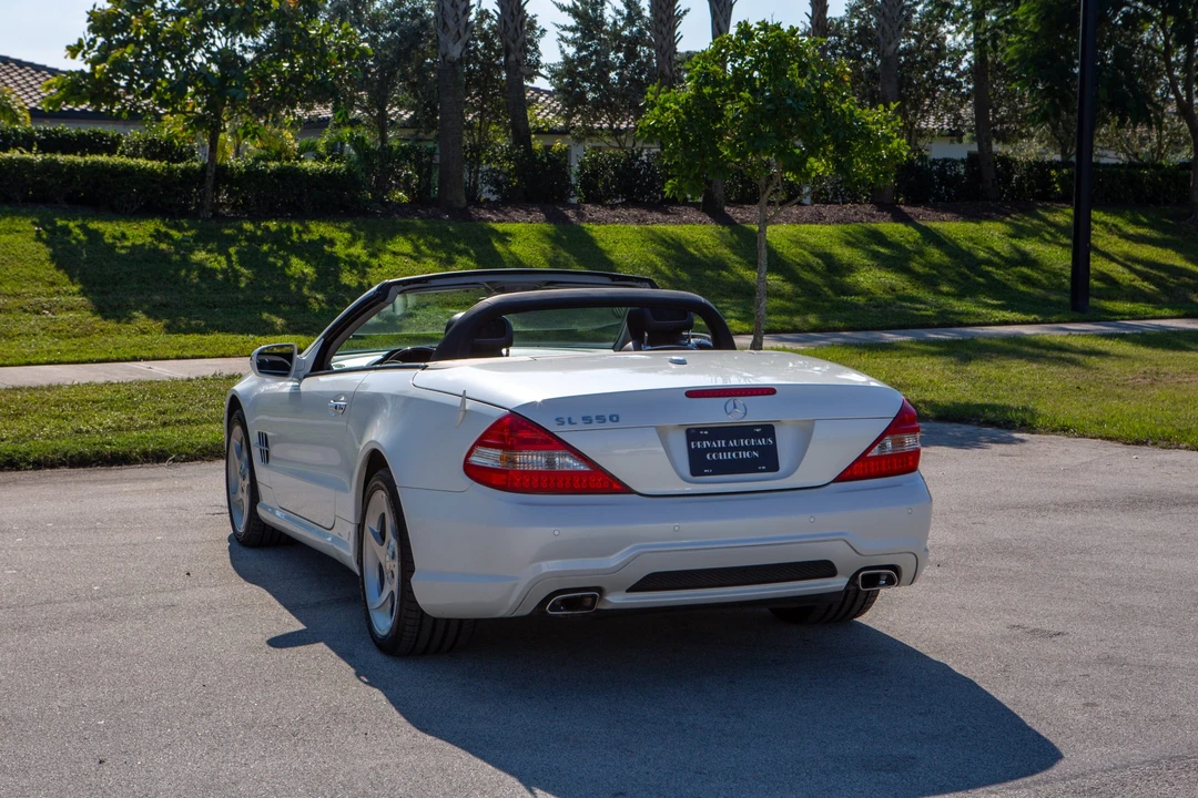 2009 Mercedes-Benz R230 SL-Class - Image 14 of 31