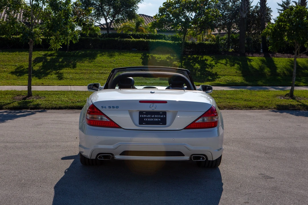 2009 Mercedes-Benz R230 SL-Class - Image 16 of 31