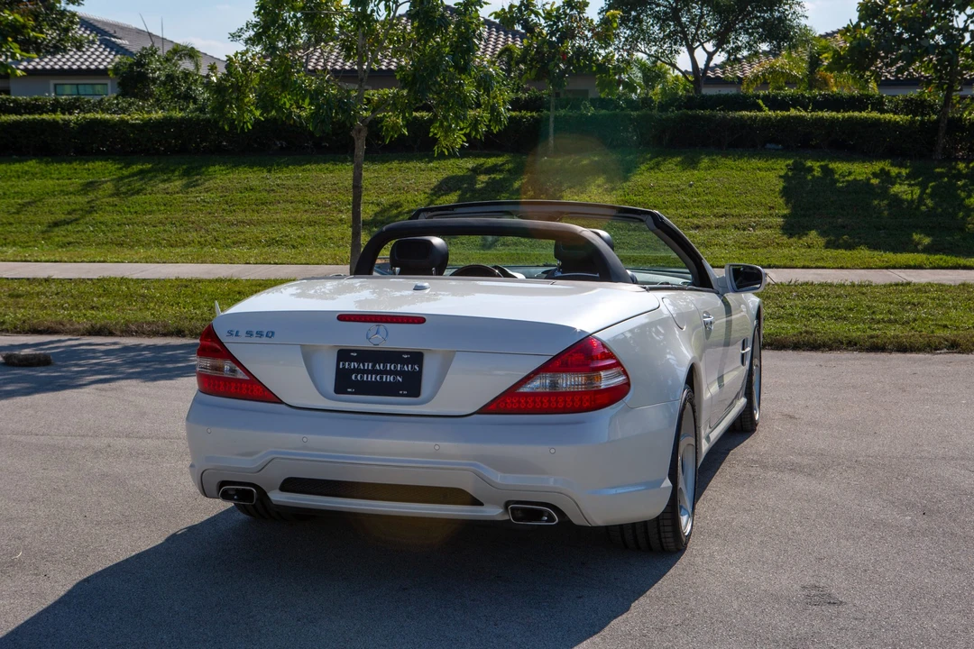 2009 Mercedes-Benz R230 SL-Class - Image 17 of 31