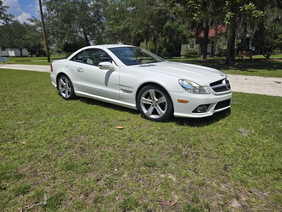 2009 Mercedes-Benz R230 SL-Class - Image 10 of 31