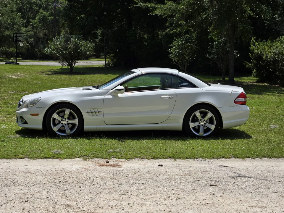 2009 Mercedes-Benz R230 SL-Class - Image 26 of 31
