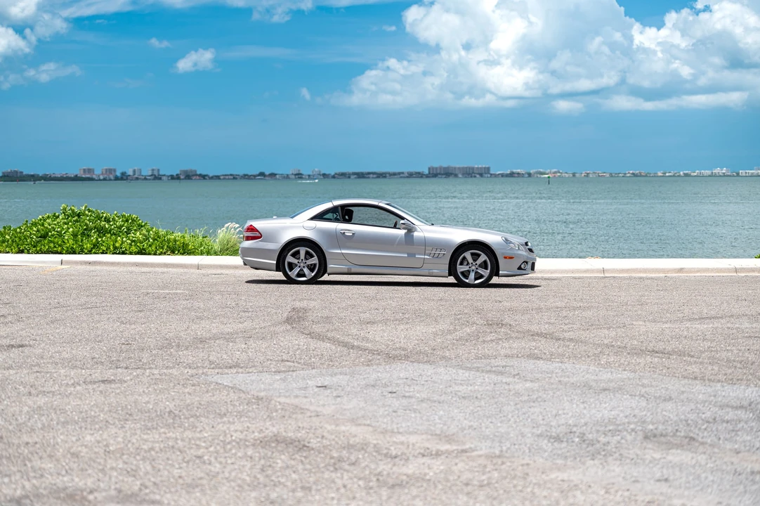 2009 Mercedes-Benz R230 SL-Class - Image 30 of 31