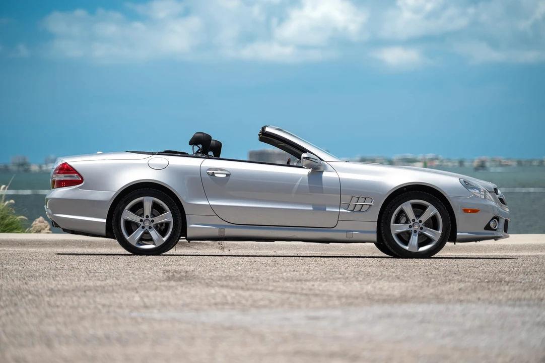 2009 Mercedes-Benz R230 SL-Class - Image 17 of 31