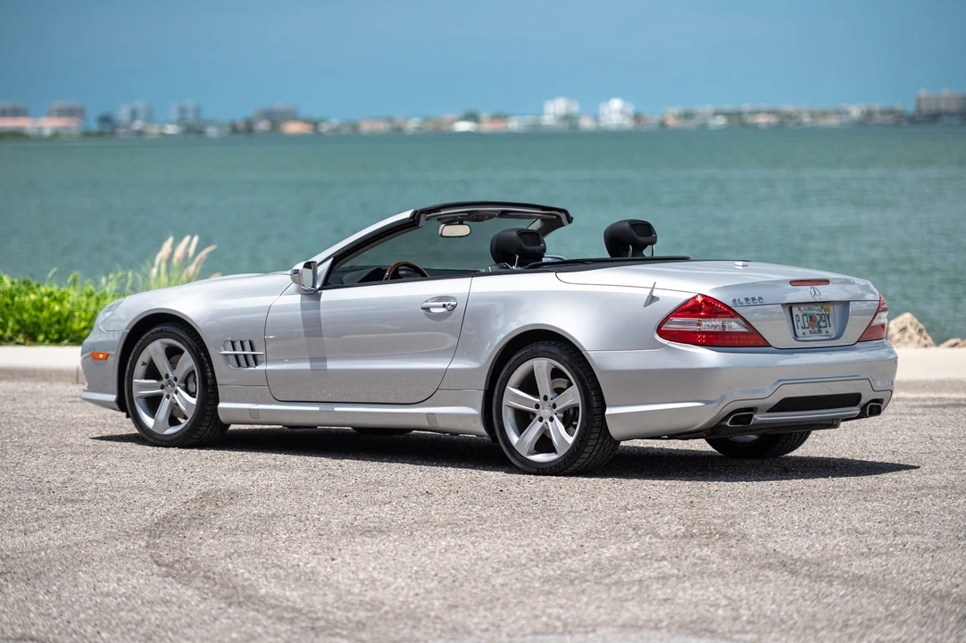2009 Mercedes-Benz R230 SL-Class - Image 8 of 31