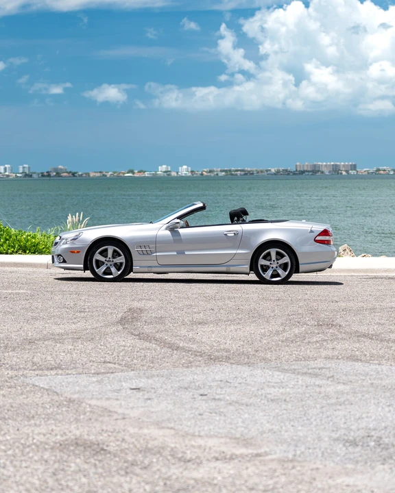 2009 Mercedes-Benz R230 SL-Class - Image 4 of 31