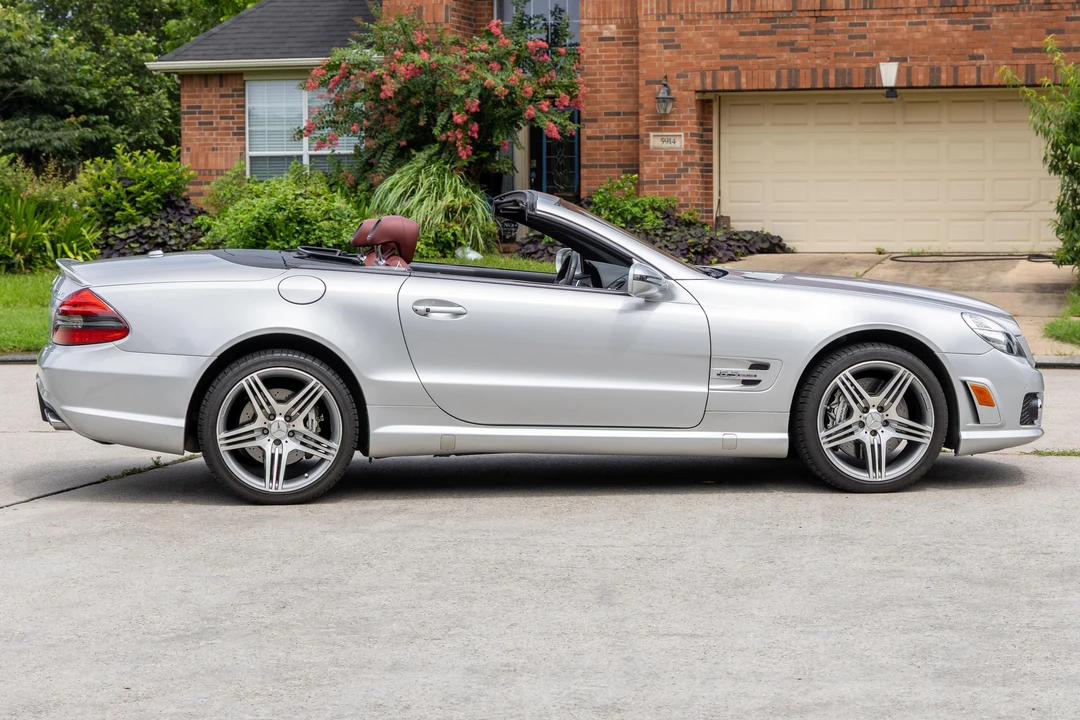 2009 Mercedes-Benz R230 SL 55 & SL 63 & SL 65 AMG - Image 3 of 31