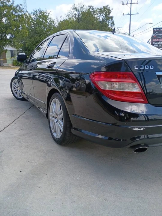 2009 Mercedes-Benz W204 C-Class - Image 2 of 11