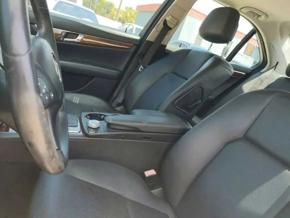 2009 Mercedes-Benz W204 C-Class - Image 14 of 18
