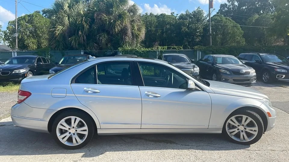 2009 Mercedes-Benz W204 C-Class - Image 4 of 18