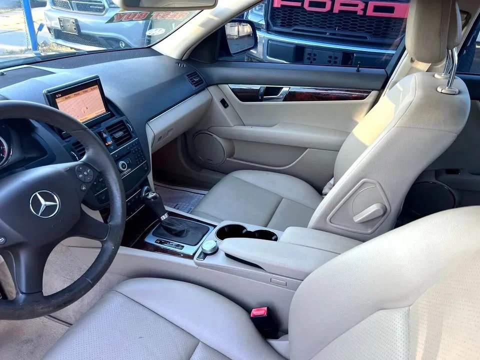 2009 Mercedes-Benz W204 C-Class - Image 9 of 13