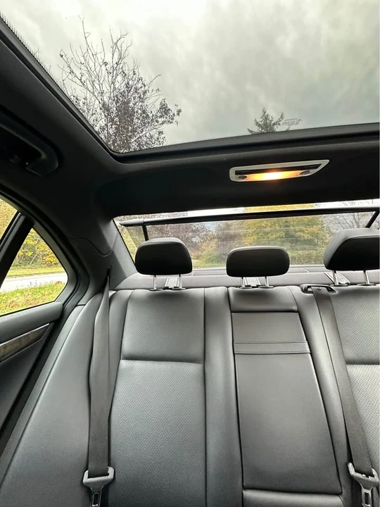 2009 Mercedes-Benz W204 C-Class - Image 5 of 10