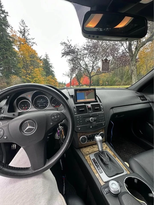 2009 Mercedes-Benz W204 C-Class - Image 2 of 10
