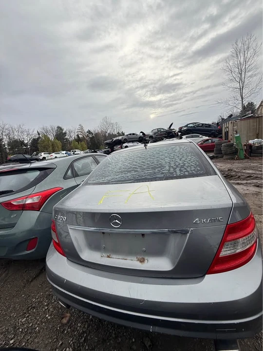 2009 Mercedes-Benz W204 C-Class - Image 2 of 7