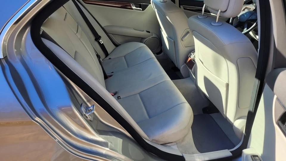 2009 Mercedes-Benz W204 C-Class - Image 17 of 20