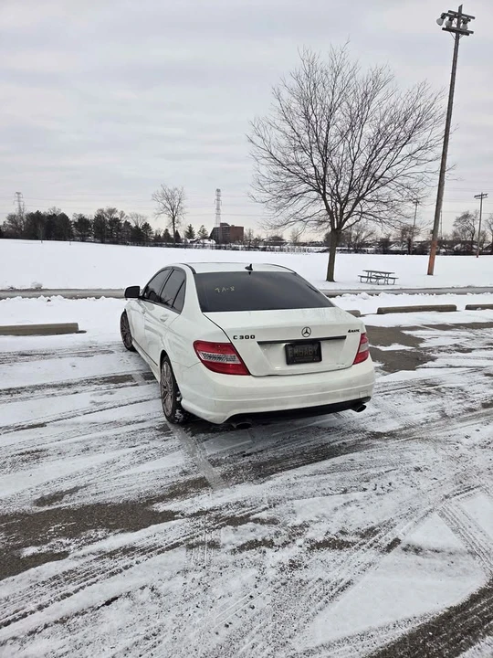 2009 Mercedes-Benz W204 C-Class - Image 4 of 8